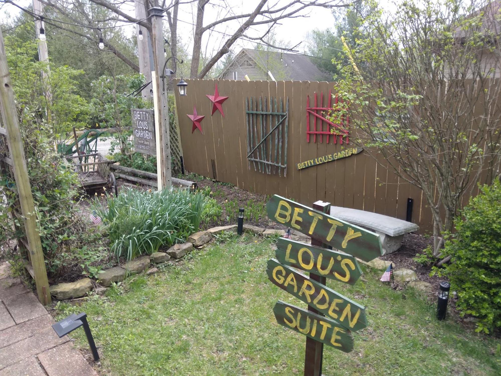 Betty Lous Garden Bed & Breakfast Nashville Exterior photo